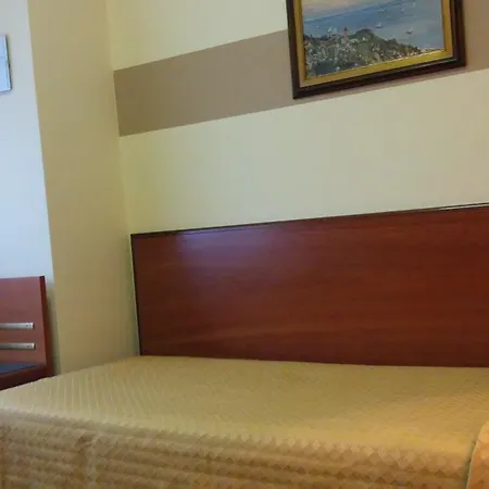 Due Fontane 2* Казальпустерленго